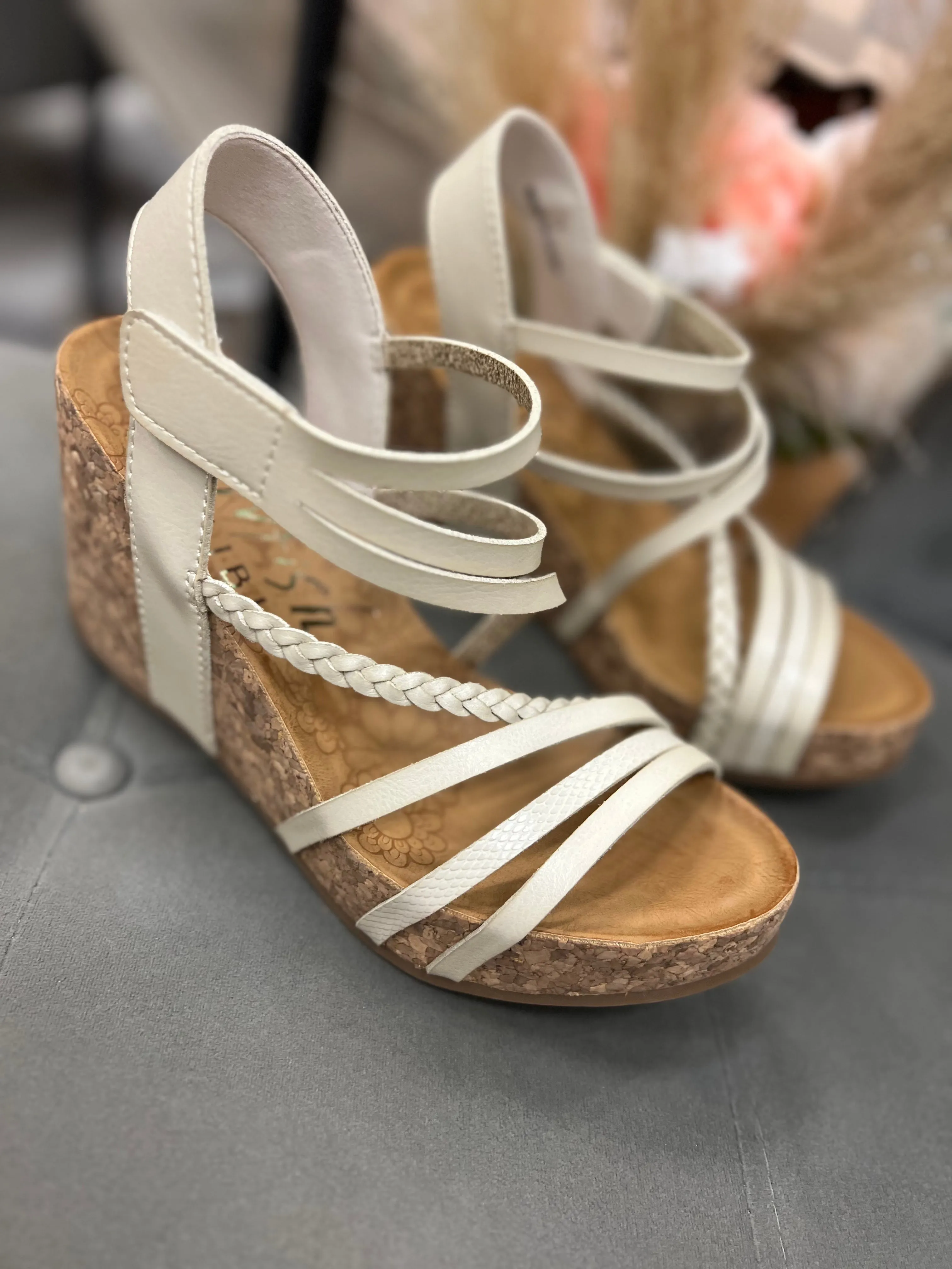 Blowfish Heidi Wedges (Whitesand)