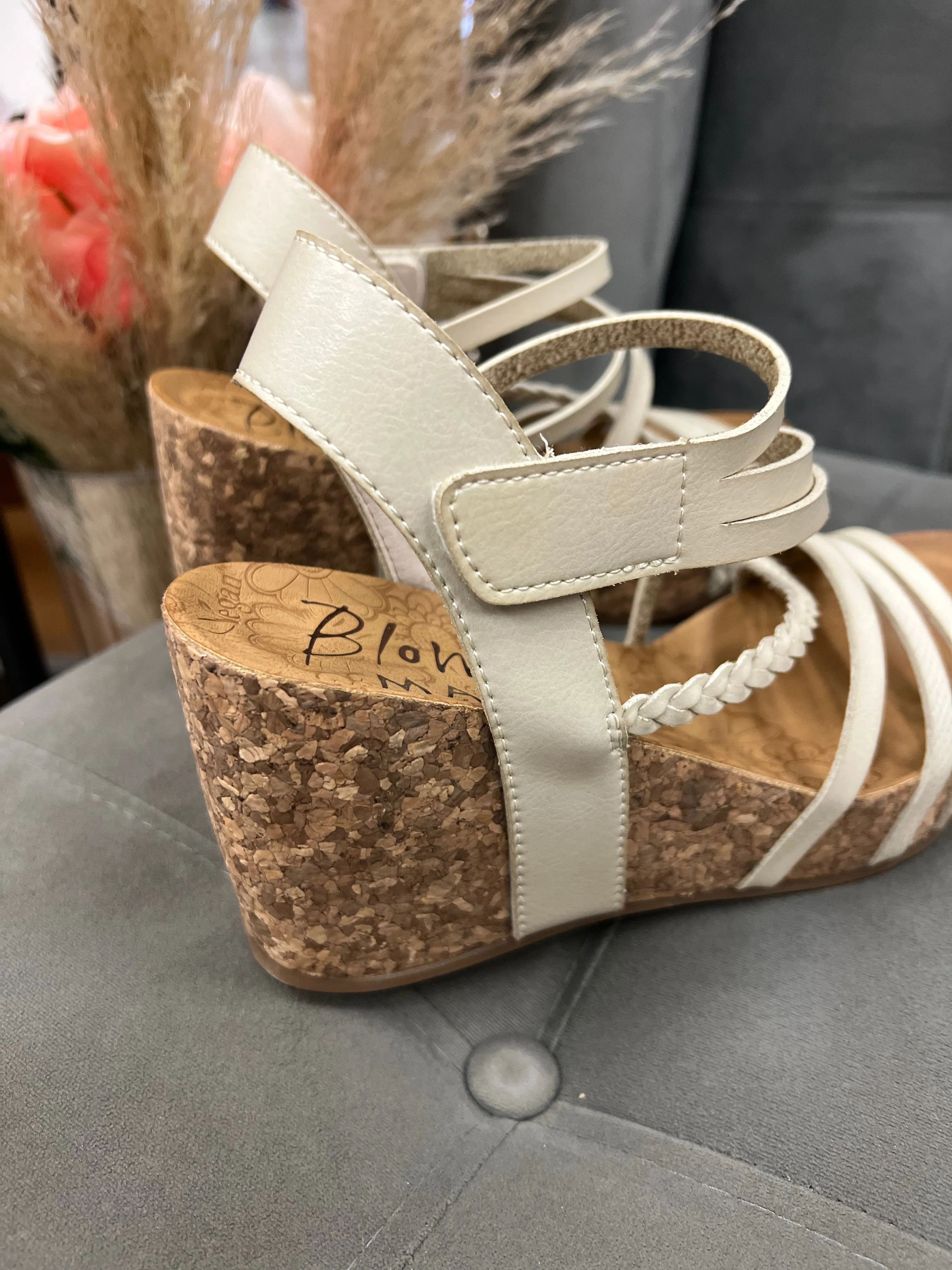 Blowfish Heidi Wedges (Whitesand)