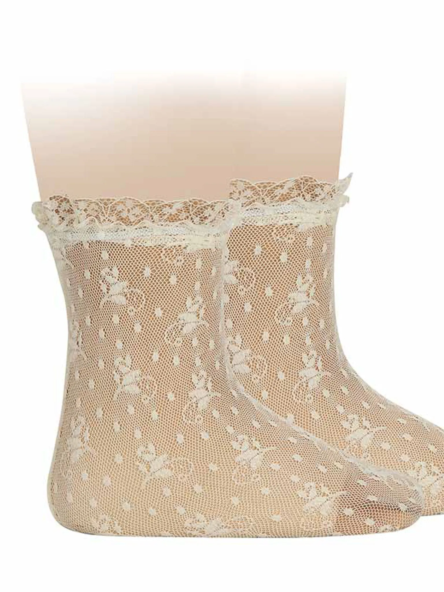 Condor ivory lace ankle socks