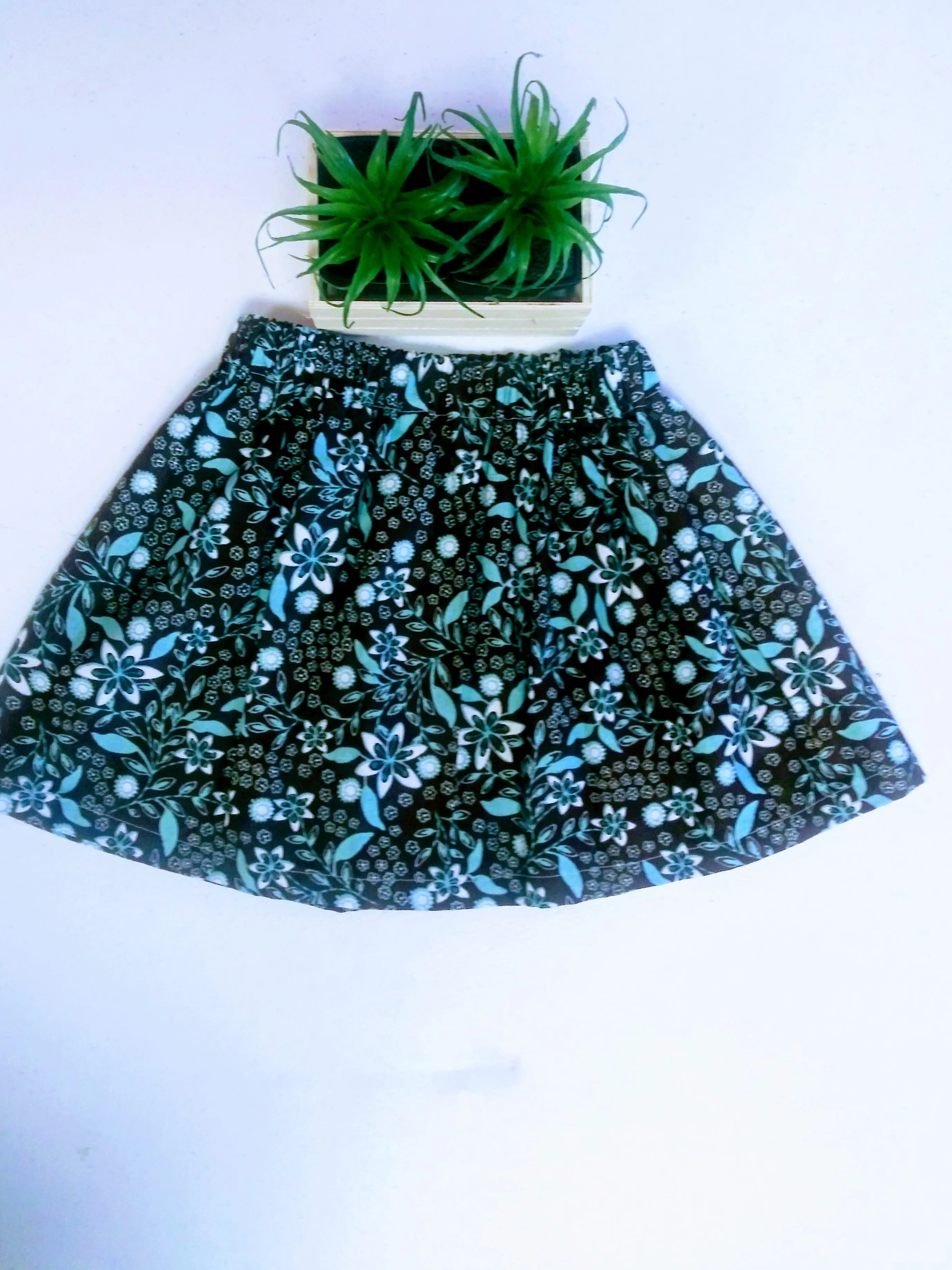 Girl's 2-piece Skirt  Set